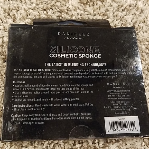 Silicone Cosmetic Sponge - new in box - Picture 2 of 2